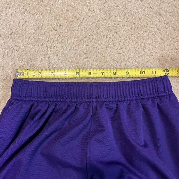 Nike Kobe Bryant dri-fit athletic shorts - Picture 7 of 9